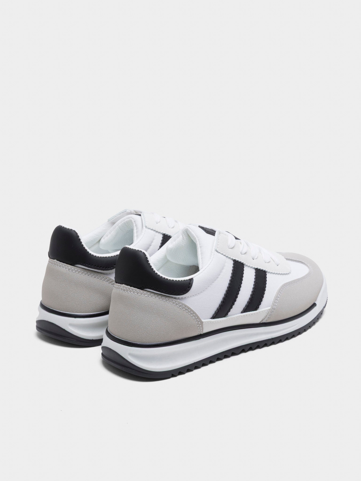 Deportivas retro chic Urban