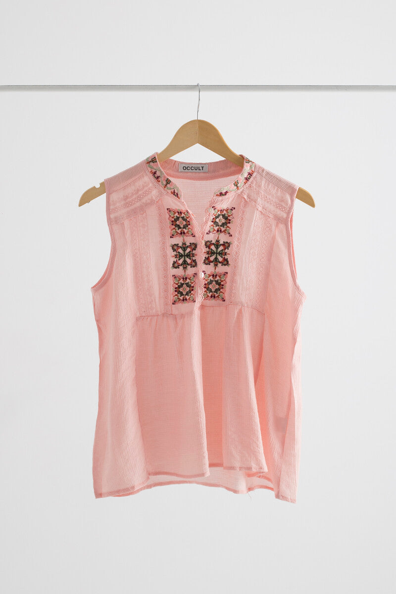 Camisa rosa bordado Albahaca