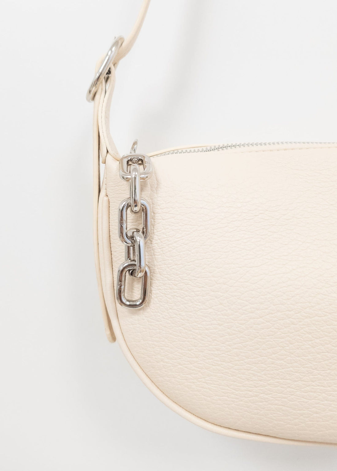 K-GUAPA Bolso beige media luna Dena