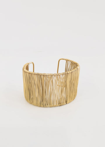 Brazalete dorado Elegancia