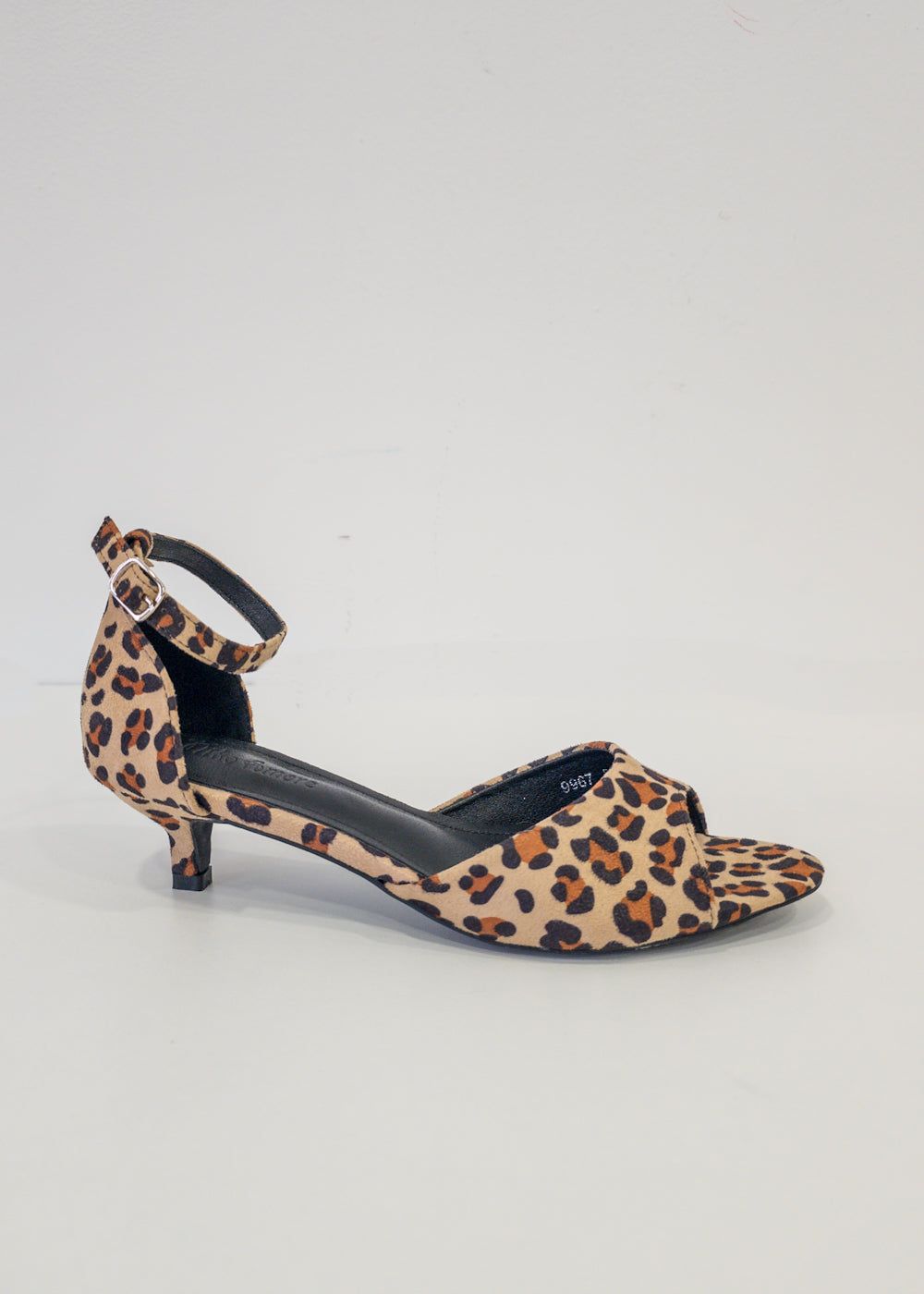 Sandalias print June