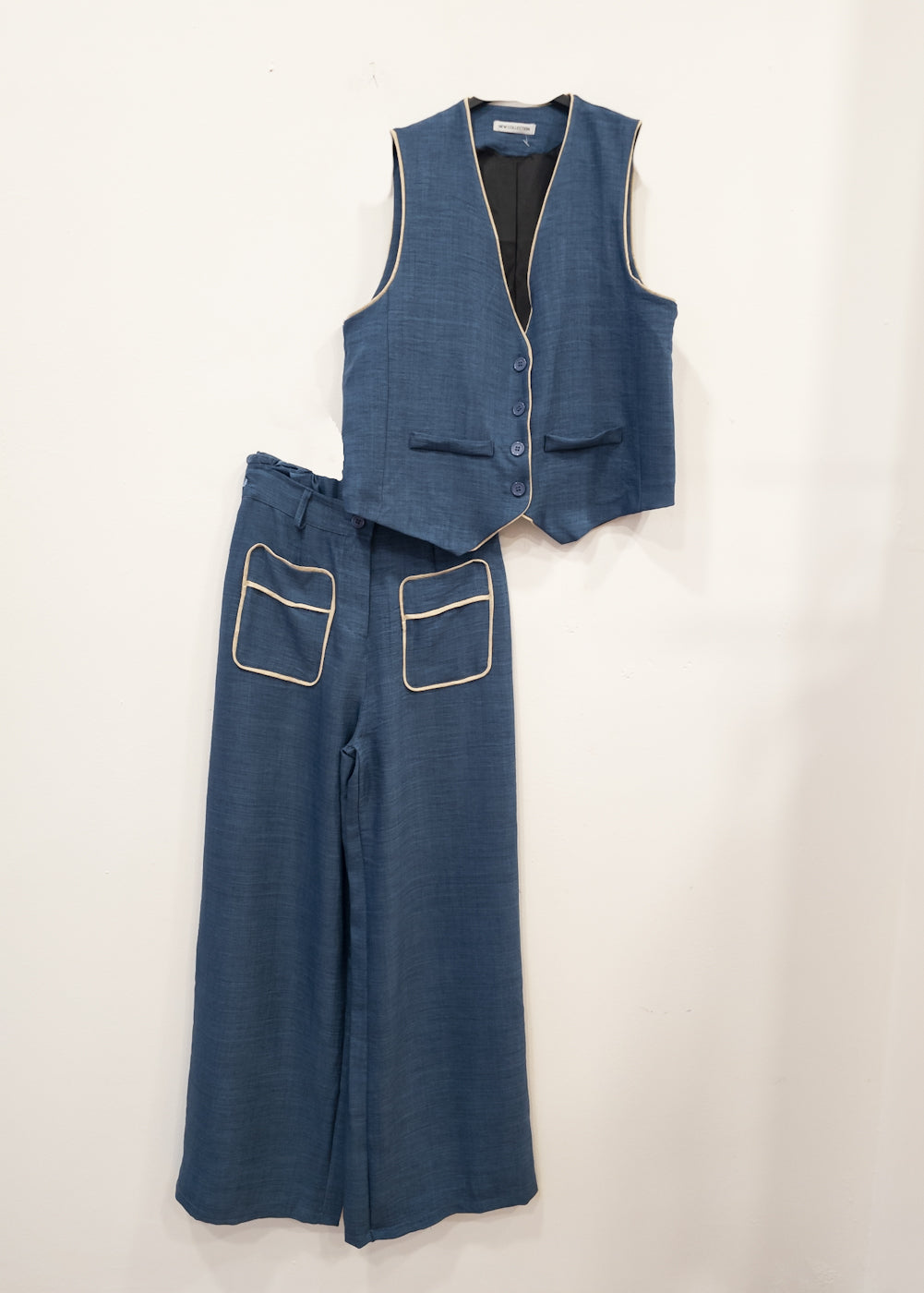 Conjunto chaleco y pantalón Sonia