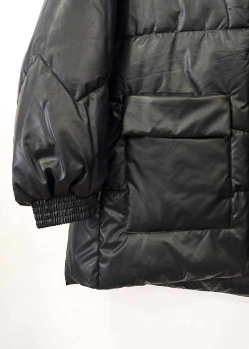 Yatobá black padded coat