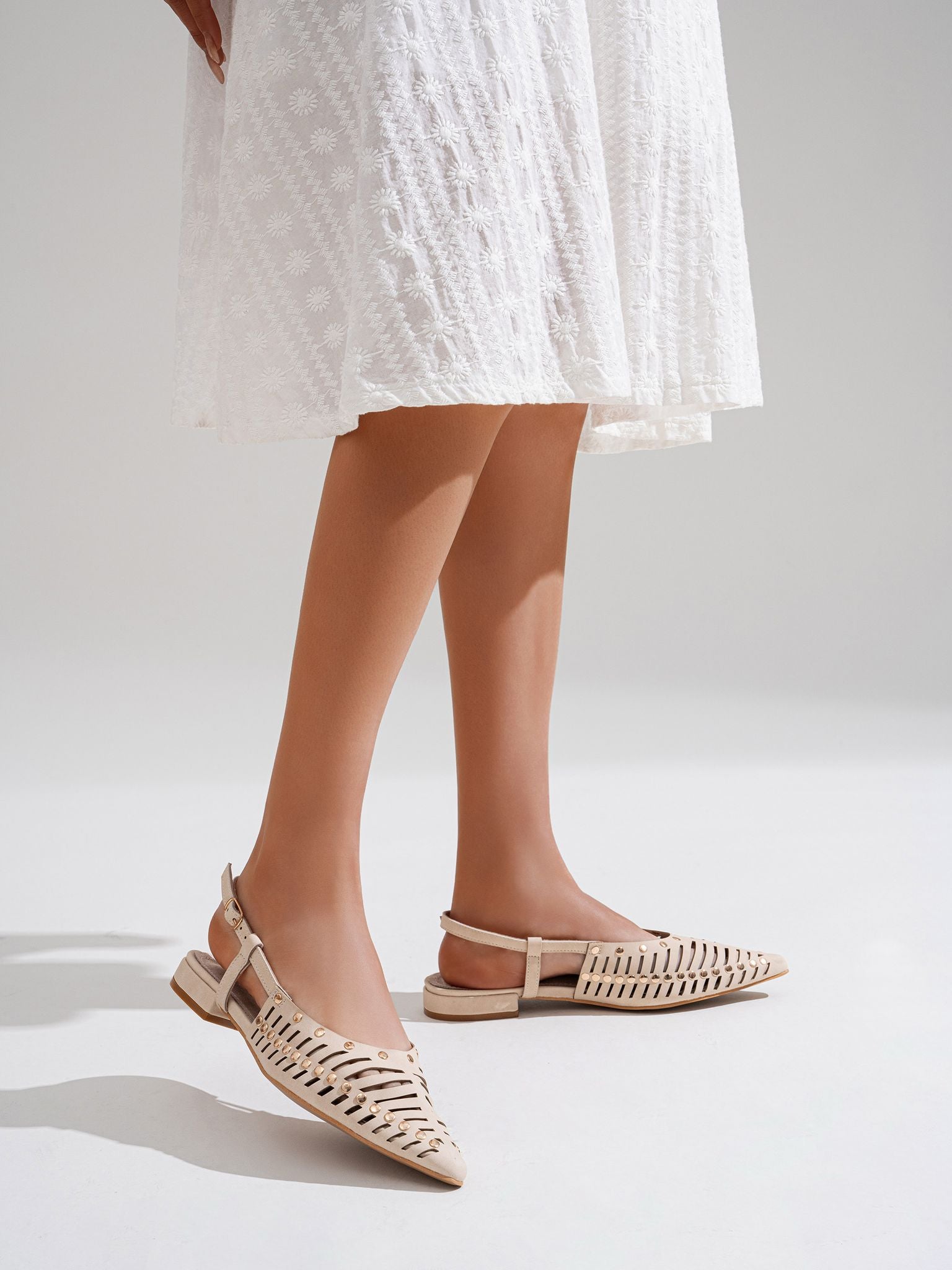 Sandalias beige Venecia